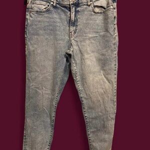 Code Bleu Light Wash Skinny Jeans